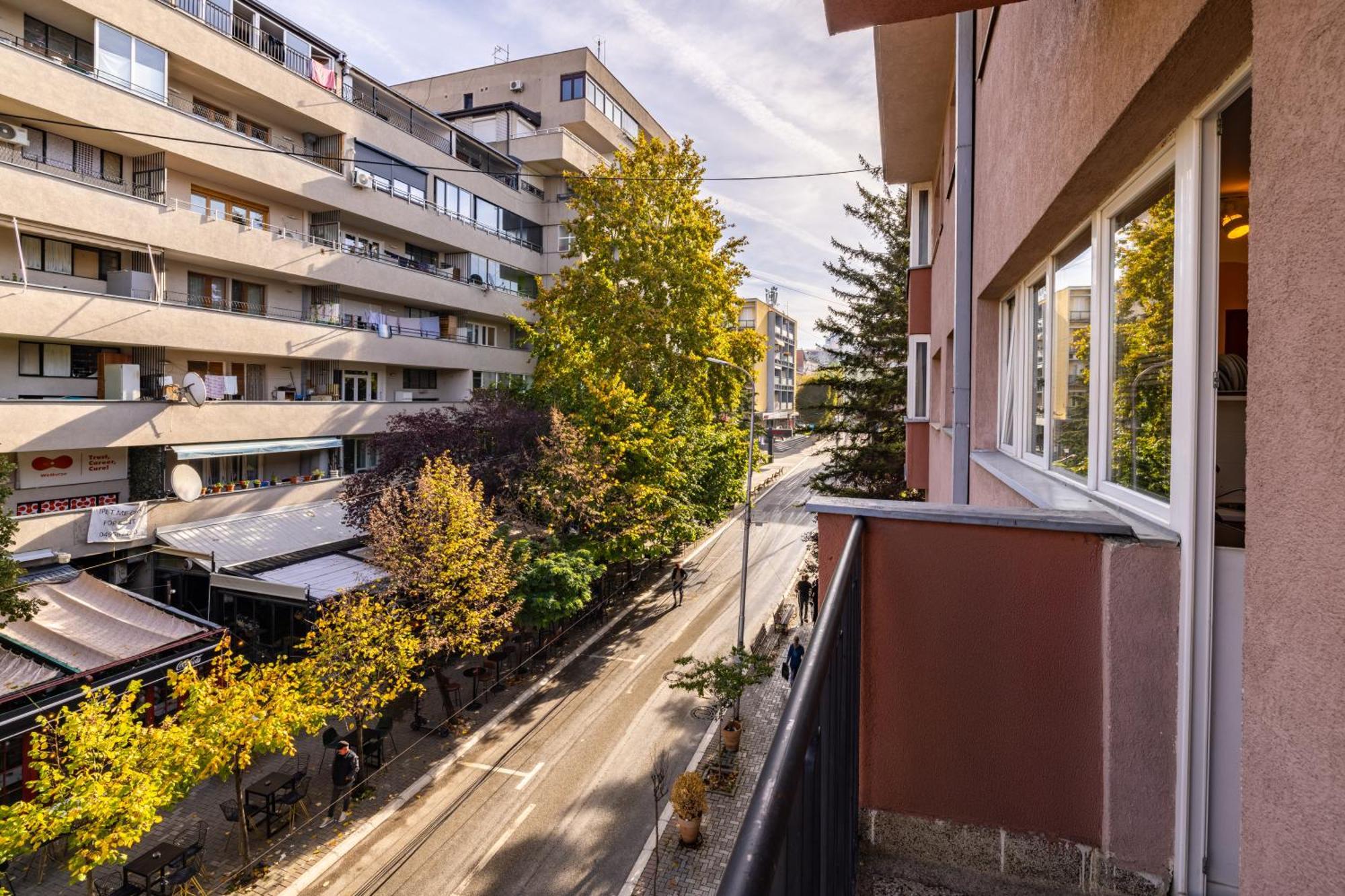 Sunny & Bright Central Pristina Exterior foto